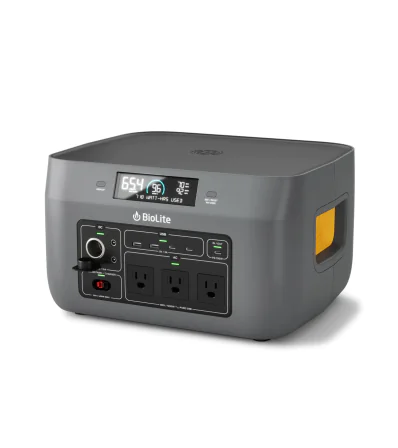 Set Biolite BaseCharge 1500 + 2 x BioLite Solarpanel 100 + BioLite 12V Car Charging Cable 10 FT + BioLite 4 X 1 Solar Chaining Cable